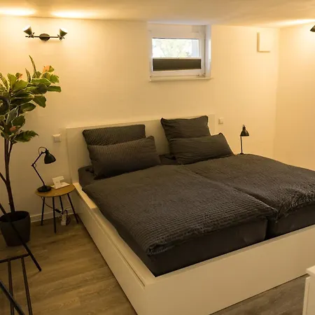Moderne Und Gemuetliche In *