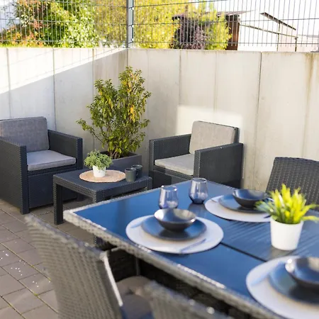 Moderne Und Gemütliche In