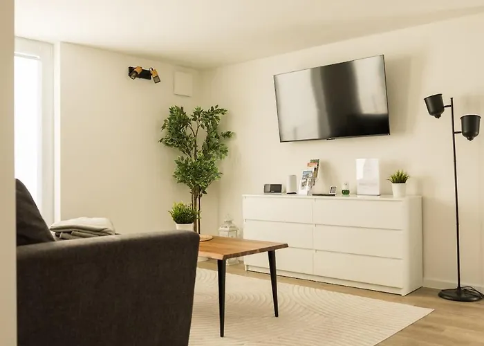 Moderne Und Gemütliche In Holzbach